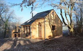 Les Cabanes Des Pierreux